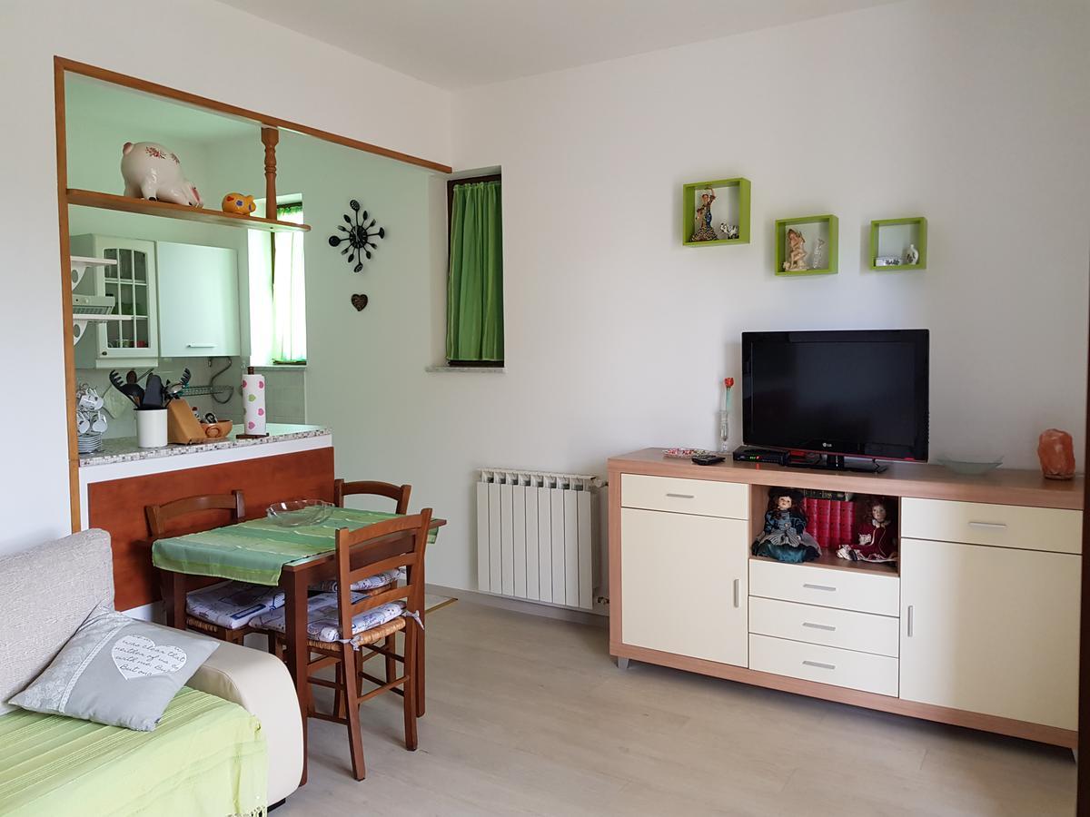 Apartments Milica อูมัค ภายนอก รูปภาพ