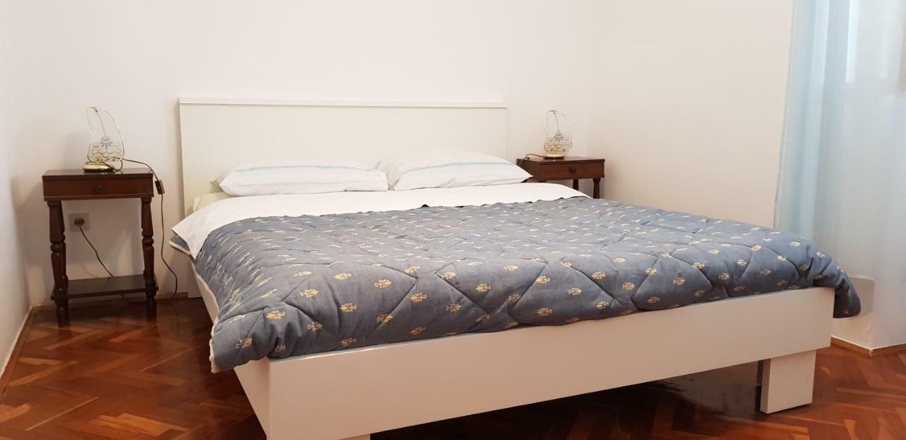 Apartments Milica อูมัค ภายนอก รูปภาพ