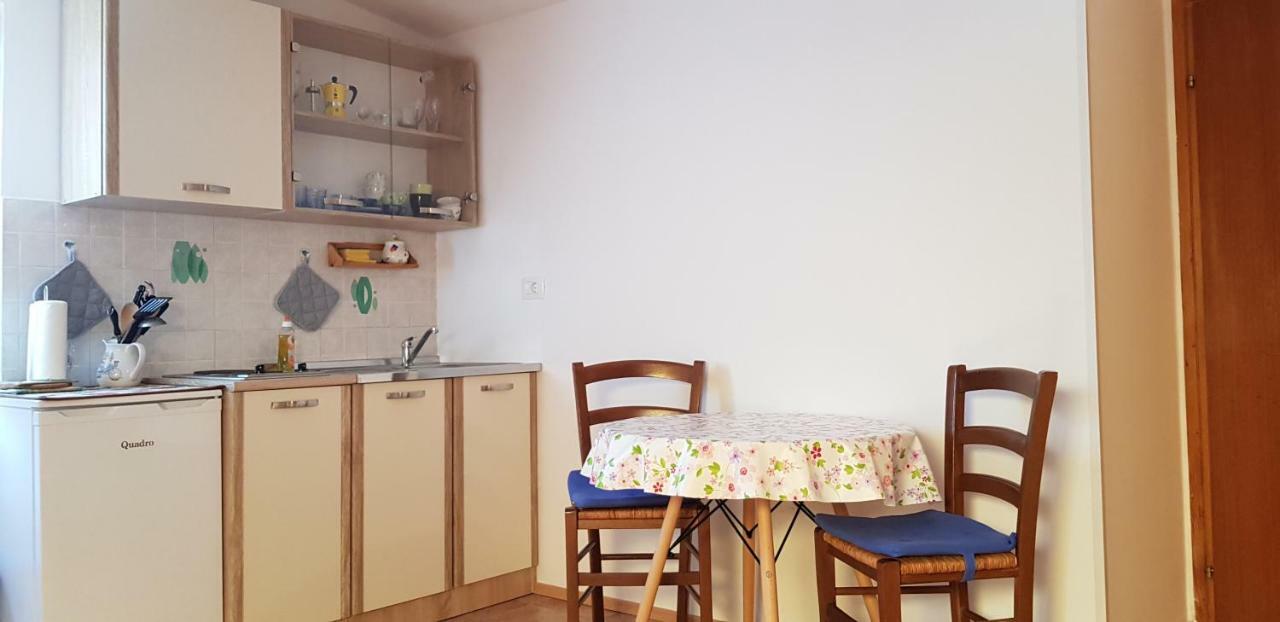 Apartments Milica อูมัค ภายนอก รูปภาพ
