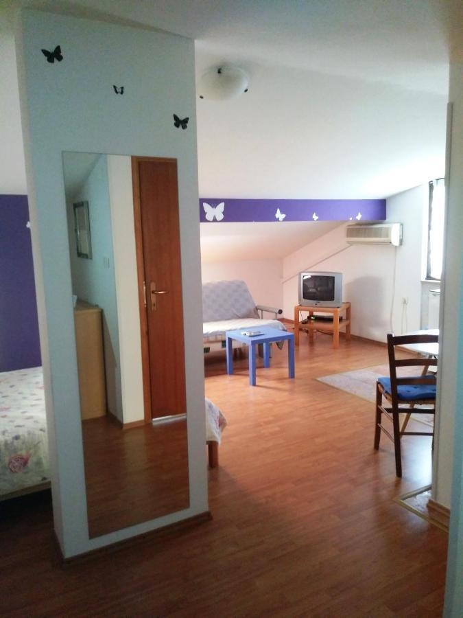 Apartments Milica อูมัค ภายนอก รูปภาพ